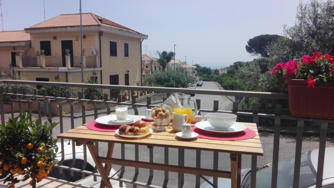 B&B Terra Di Miti Acireale Exterior photo